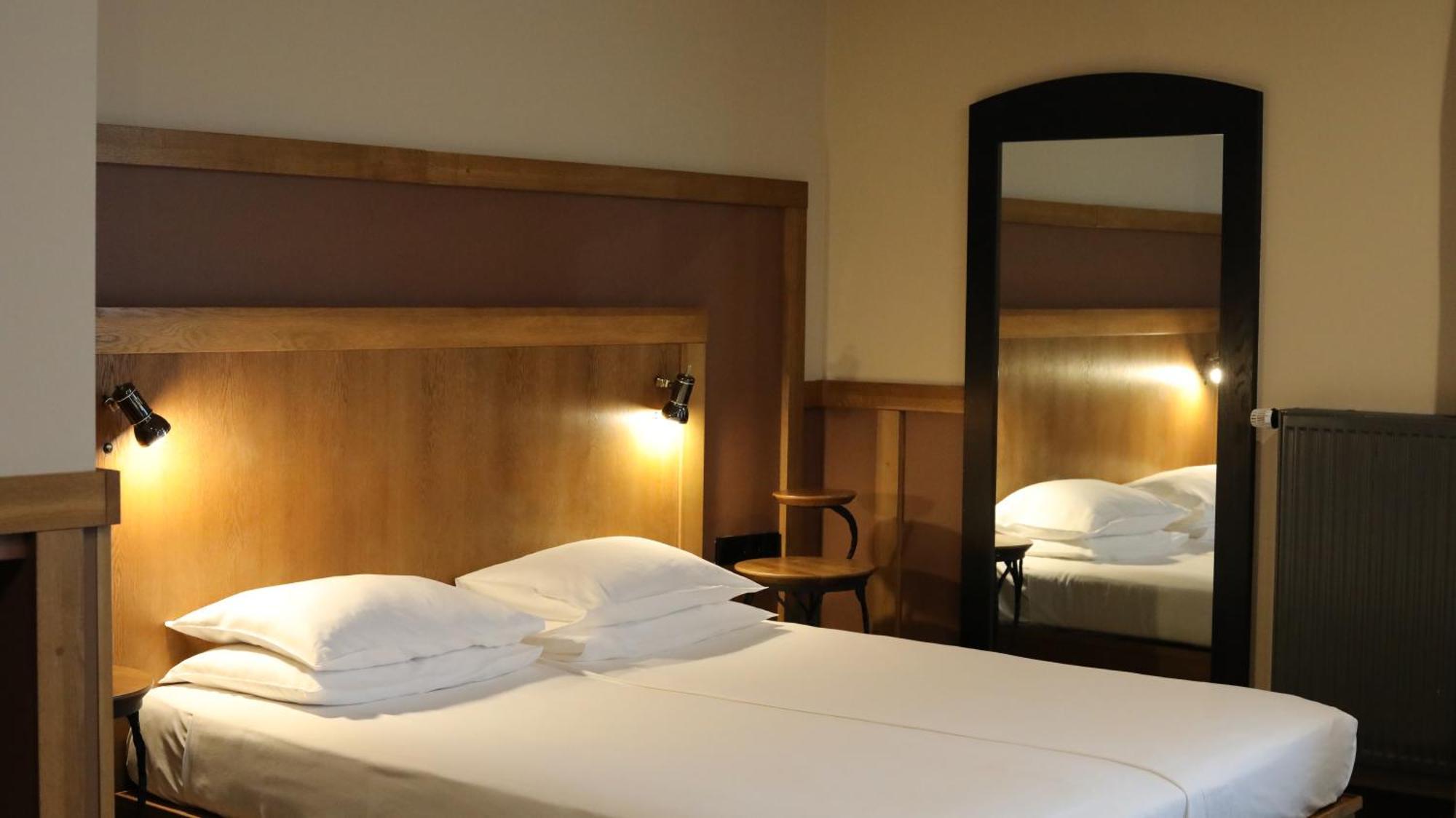 BEST WESTERN Santakos Hotel Kaunas Bagian luar foto