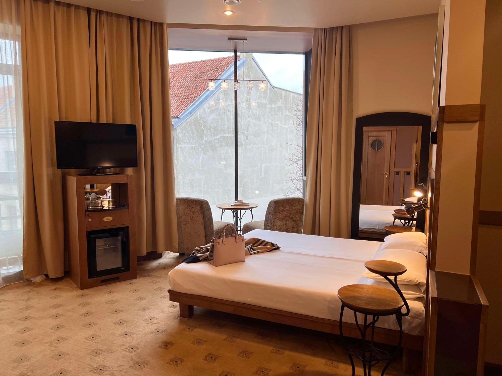 BEST WESTERN Santakos Hotel Kaunas Bagian luar foto