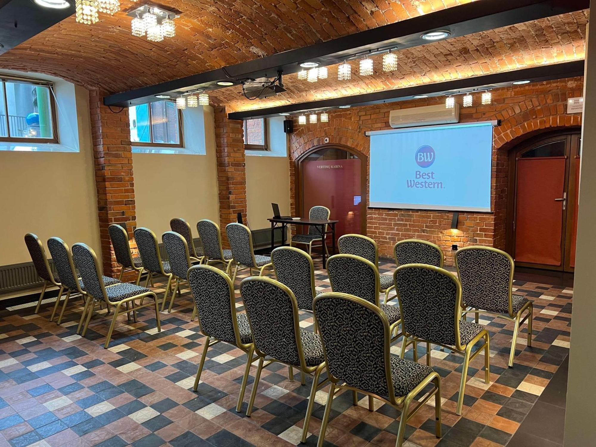 BEST WESTERN Santakos Hotel Kaunas Bagian luar foto